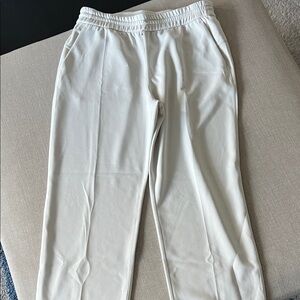 Lululemon Women’s Cropped Softstreme pants